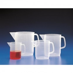 CARAFE 5000ML F/BASSE PP GRADUE DANS LA MASSE KARTELL x 1 ***